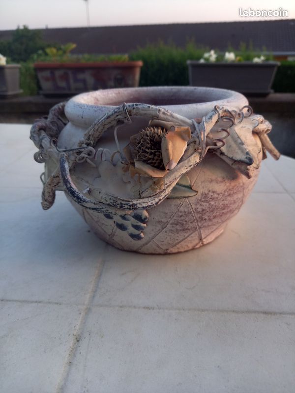 Pot en terre (image 1)