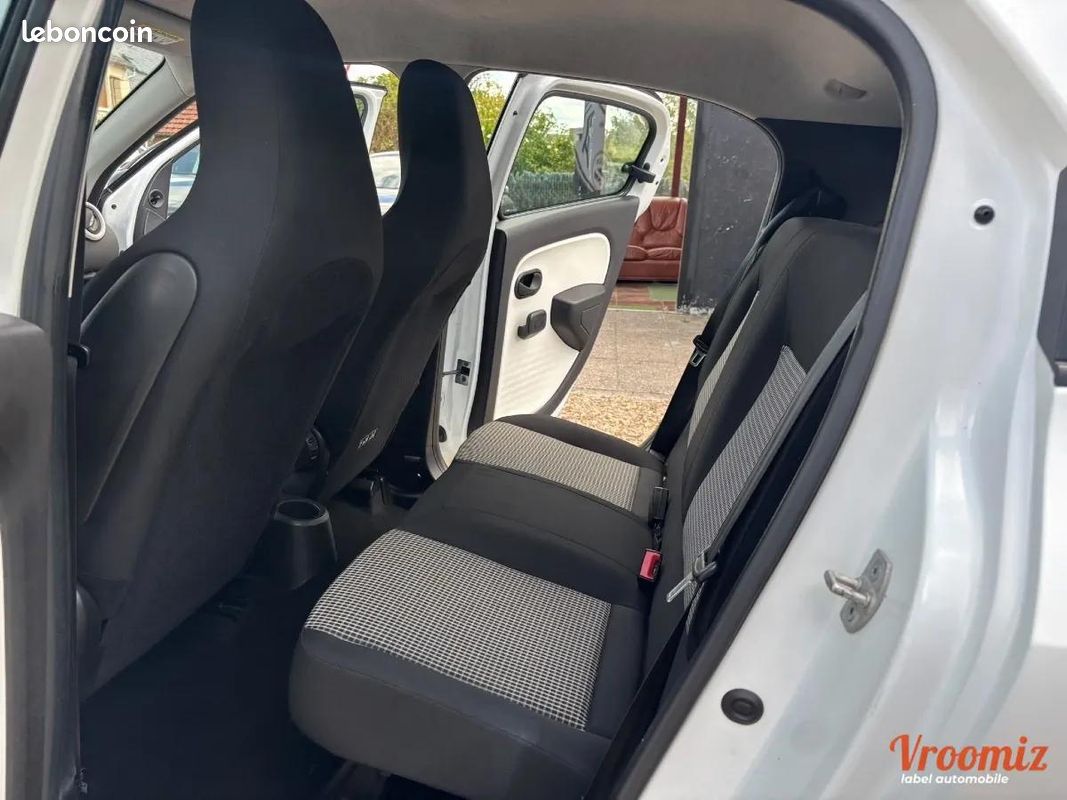 Renault Twingo 1.0 SCE 70 COSMIC (image 5)