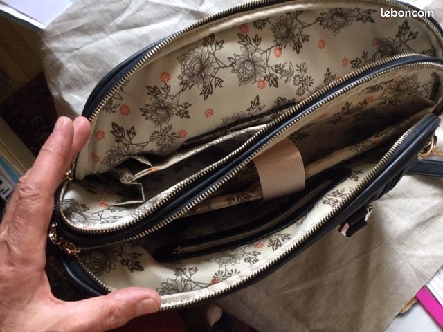 Sac noir à bandoulière - Beiyani (image 2)