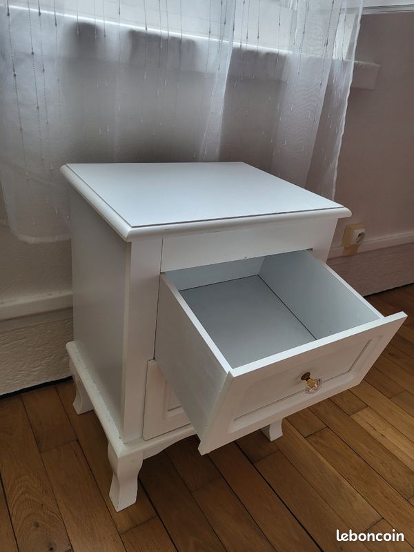 2 tables de chevet (image 2)
