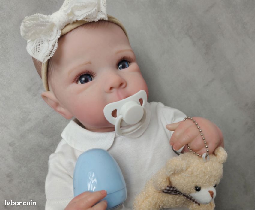 Poupée Reborn Bébé Fille Poupée Nouveau-né Réaliste Yeux