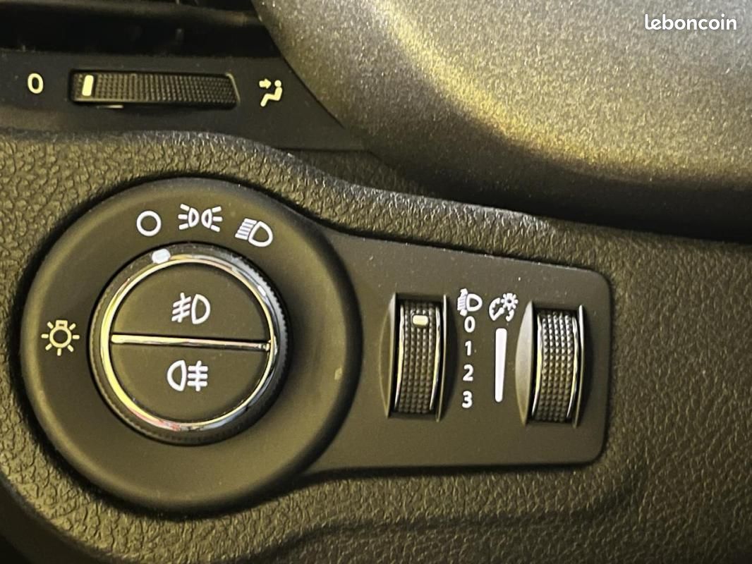 Fiat 500X 1.5 FIREFLY 130CH HYBRID DCT7 PACK CONFORT ET STYLE (image 11)