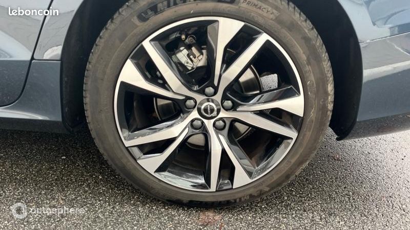 Volvo V60 B4 197ch Ultra Style Dark DCT 7 (image 10)