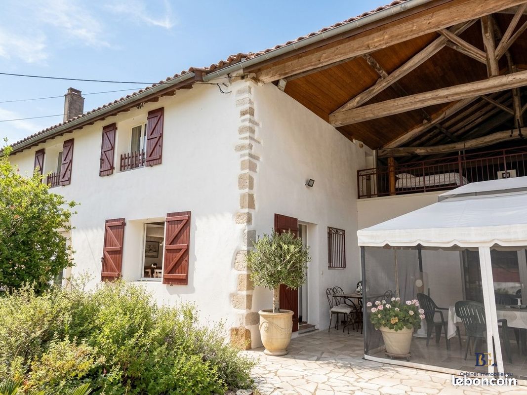 Maison 9 pièces 233 m² · à Peyrehorade · 233 m² · 399 000 €