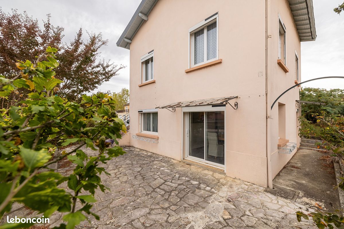 Maison 5 pièces 103 m² · à Riscle · 103 m² · 132 000 €