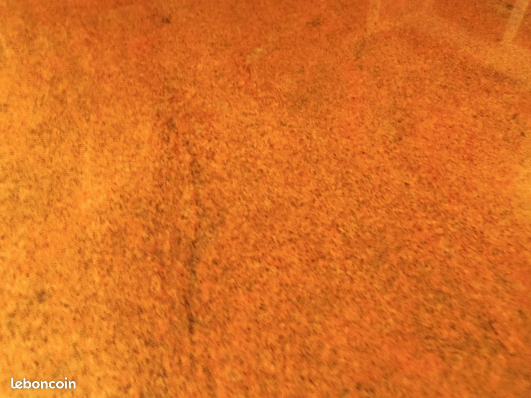 Toujours en vente Duo table granit indira rouge + guéridon (image 2)