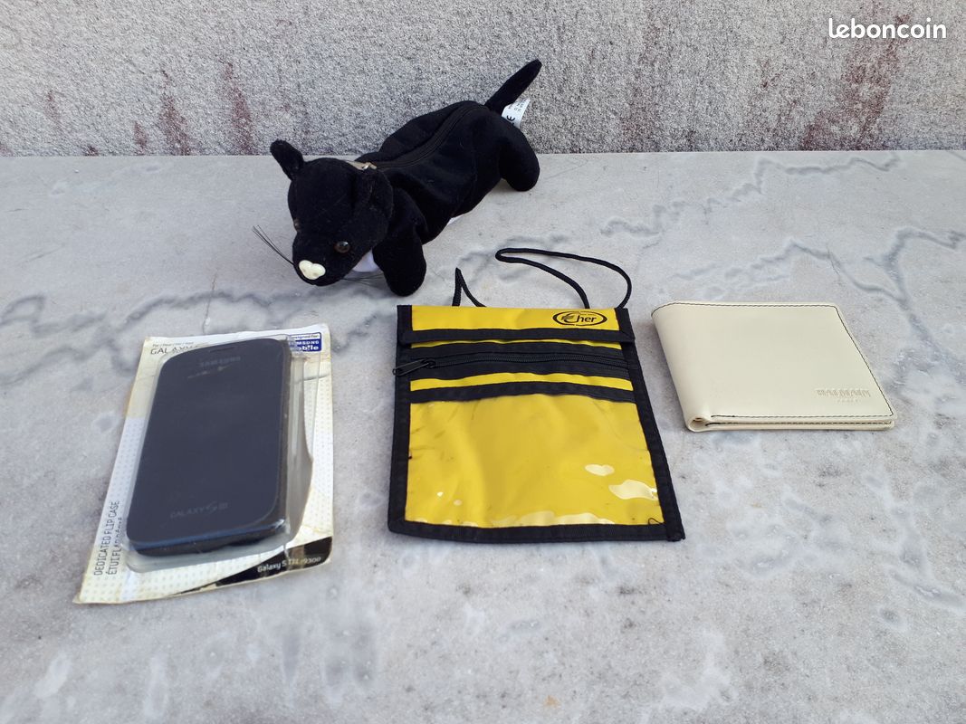 21 Porte-monnaies ( lot ), portefeuilles, sac banane, étuis lunettes.... Neufs (image 2)