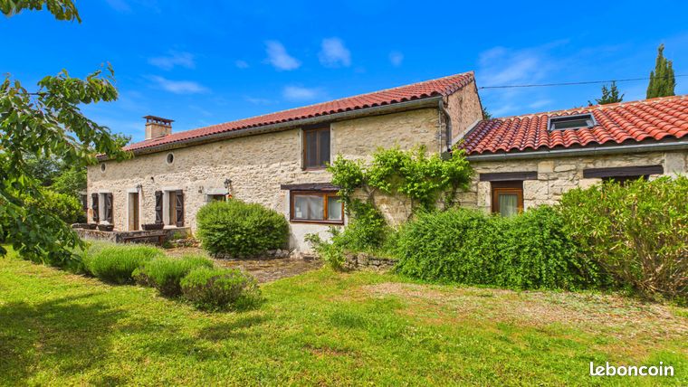 Maison 7 pièces 220 m²