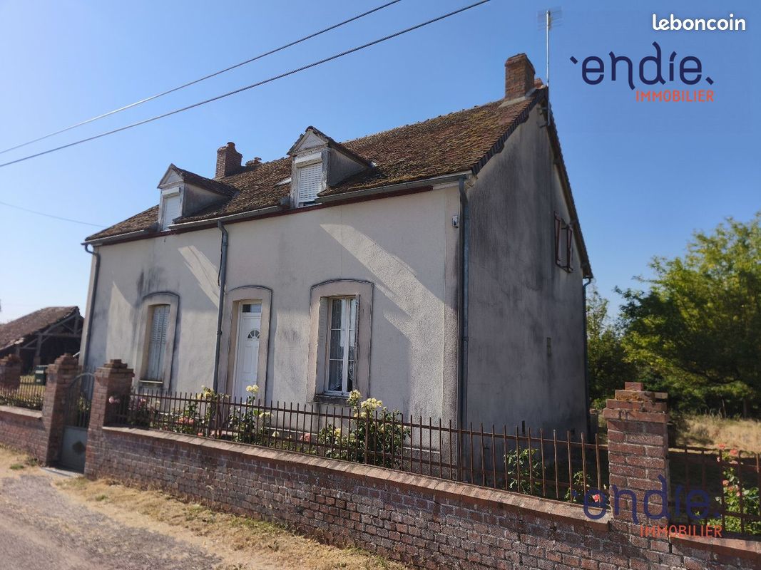 Maison 9 pièces 152 m² · à Murat · 152 m² · 56 000 €