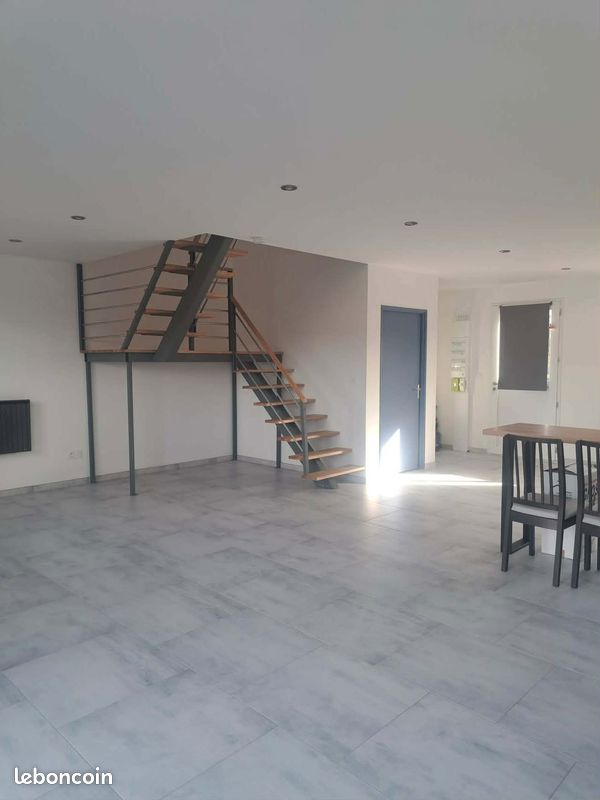 Maison 4 pièces 105 m² · à Foucherans · 105 m² · 1 200 €