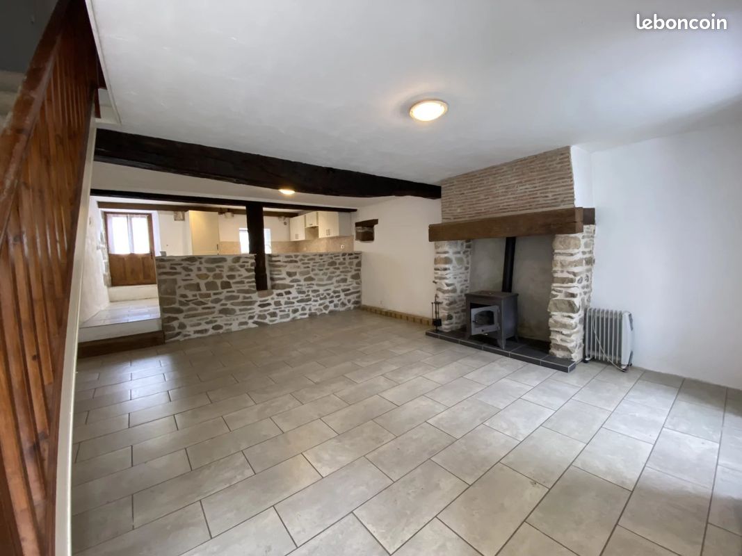 Maison 4 pièces 137 m² · à Terres-de-Haute-Charente · 137 m² · 109 450 €