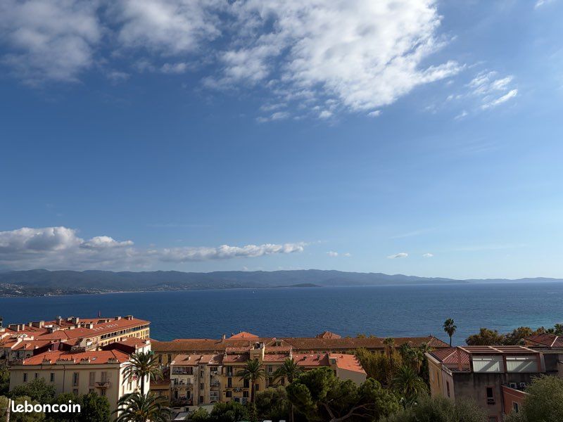 Appartement 3 pièces 84 m² · à Ajaccio · 84 m² · 560 000 €