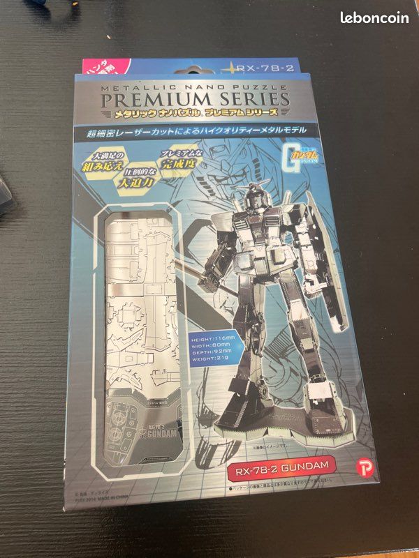 Tenyo Metallic Nano Puzzle Premium Series RX-78-2 GUNDAM Model Kit NEW (image 1)