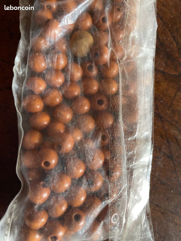 Étui de perles bois (image 2)