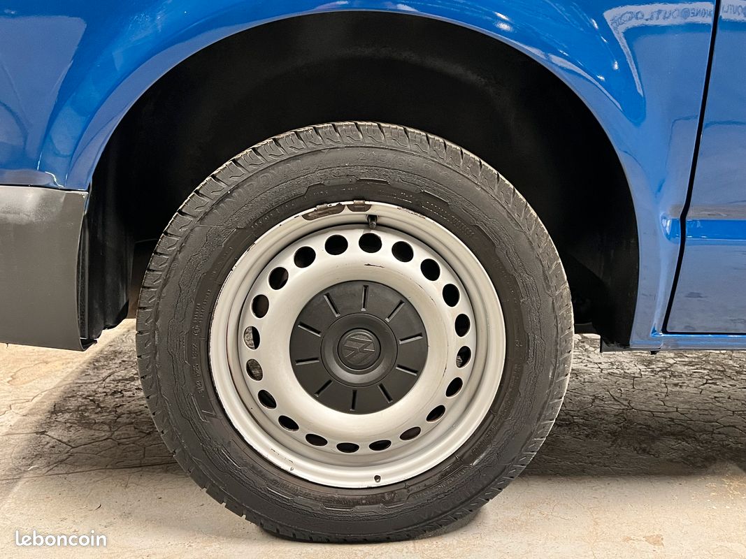 Volkswagen Transporteur T6Combi / 2.0 TDI 150 ch DSG 7 /1ere main / 9 Places / GPS / Entretiens à jours (image 15)