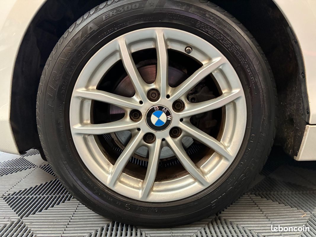 BMW SERIE 1 F20 114d 95 ch 109g Lounge / SUIVI COMPLET BMW (image 29)