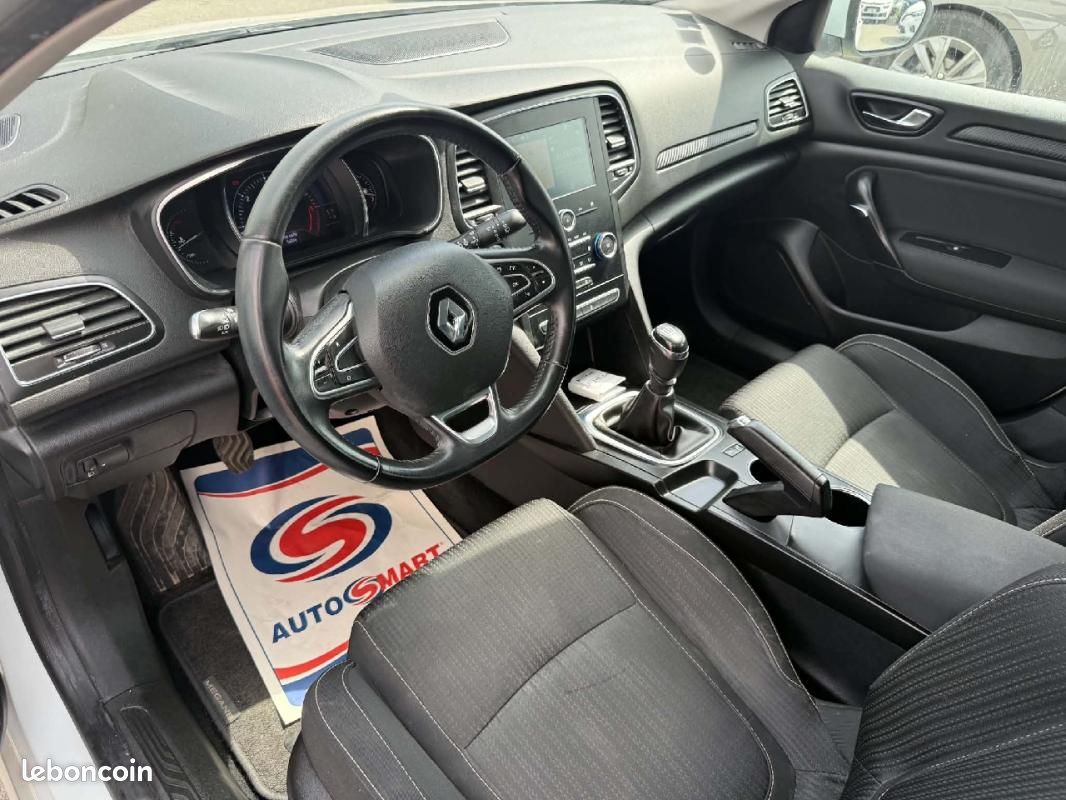 Renault Mégane IV DCI 90 ENERGY AIR NAV (image 8)