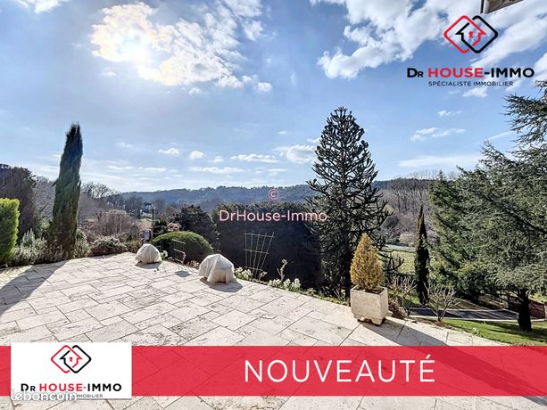 Maison 7 pièces 222 m²