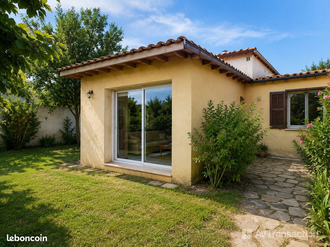 Maison 8 pièces 310 m² · à Bastelicaccia · 310 m² · 750 000 €