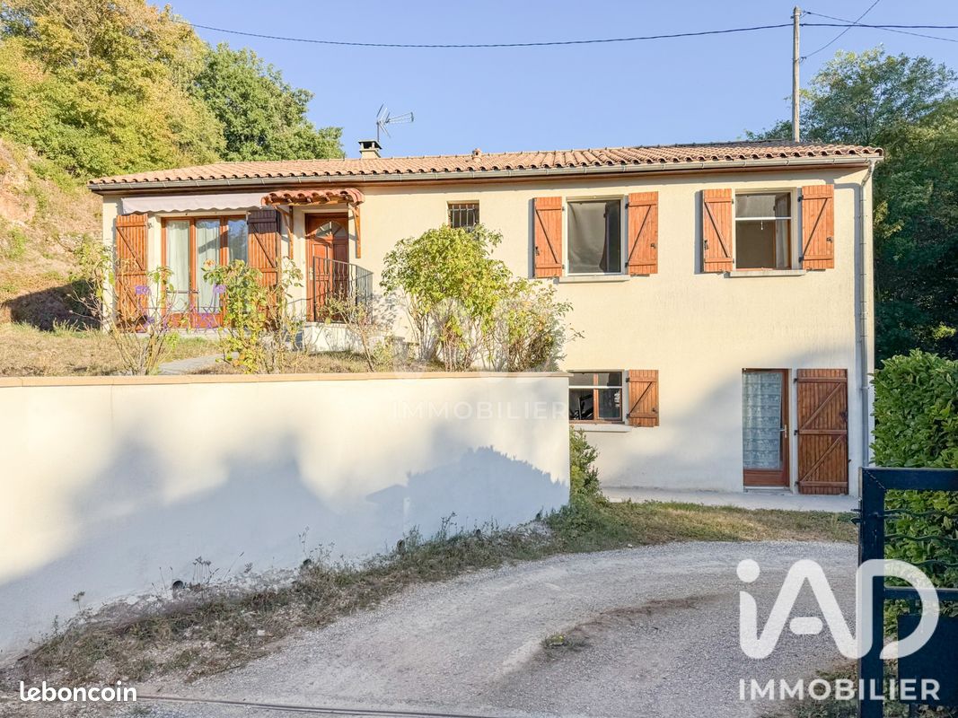 Maison 7 pièces 130 m² · à Saint-Affrique · 130 m² · 260 000 €