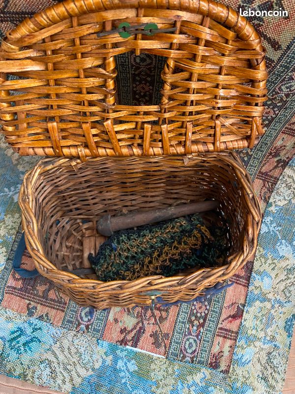 Ancien Panier De Pêche En Osier Avec Charnières Bois - Charnier - Très Bon état - Occasion