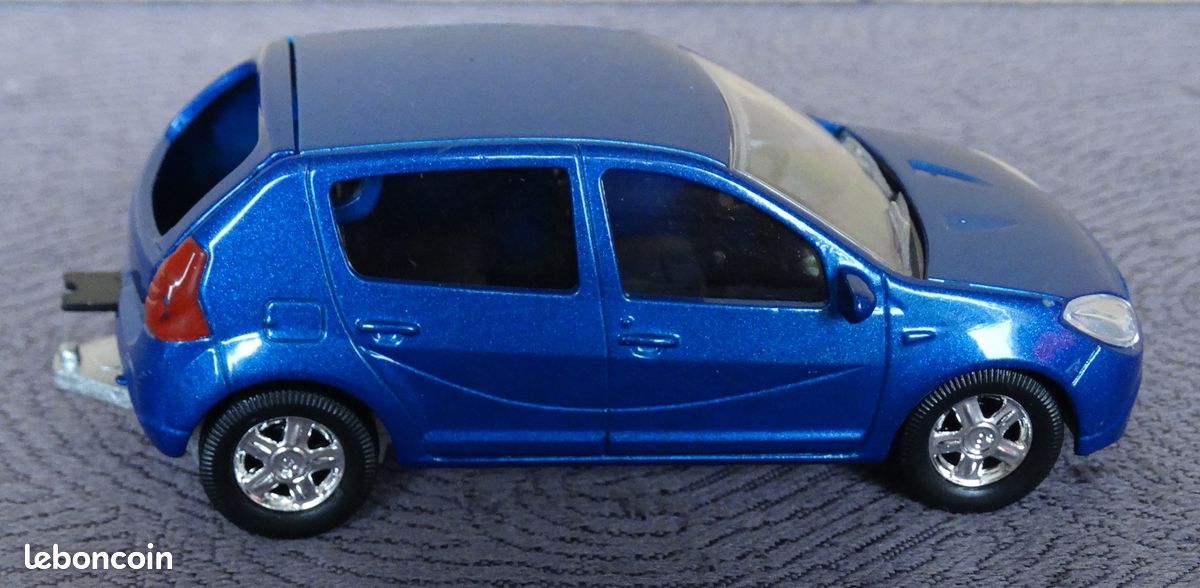 486 : Lot 4 - 5 Voitures Renault - 1 : 64ème (image 5)