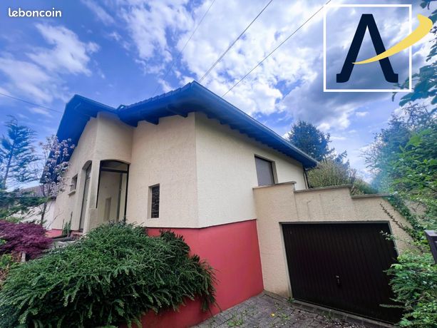 Propriété 4 pièces 90 m²