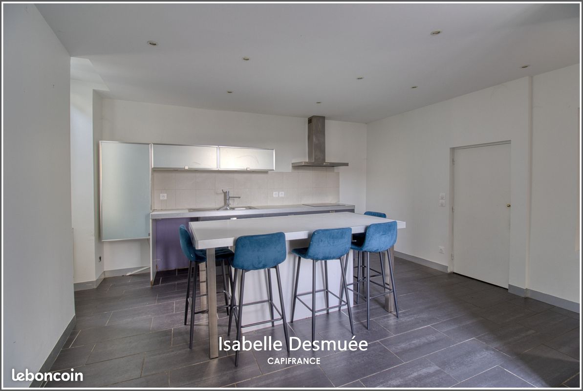 Maison 5 pièces 98 m² · à Tullins · 98 m² · 950 €/mois