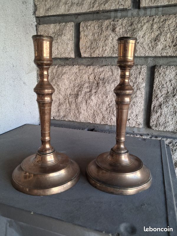 Paire de bougeoirs anciens (image 1)