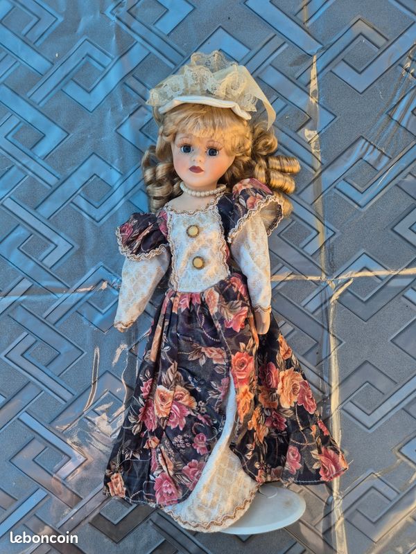 Poupée porcelaine (image 6)
