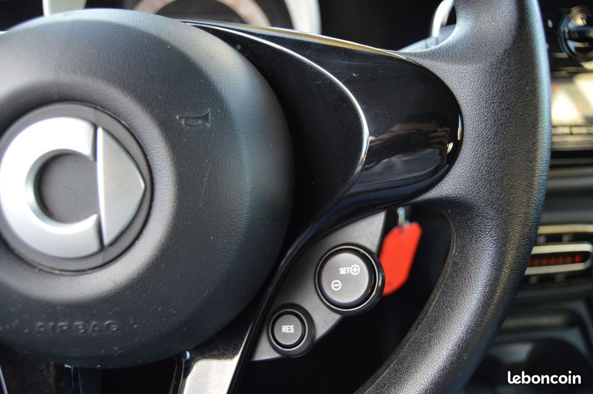 Smart FORTWO COUPE 71CH PURE TWINAMIC E6C (image 13)