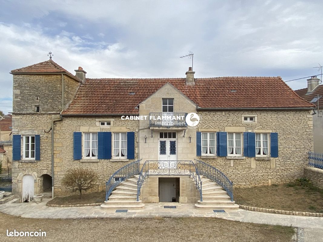 Maison 5 pièces 98 m² · à Asnières-en-Montagne · 98 m² · 297 000 €