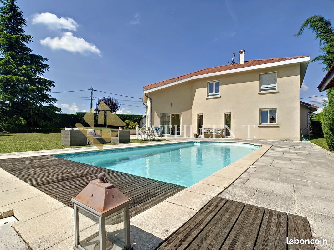 Maison 5 pièces 187 m² · à Bourgoin-Jallieu · 187 m² · 575 000 €