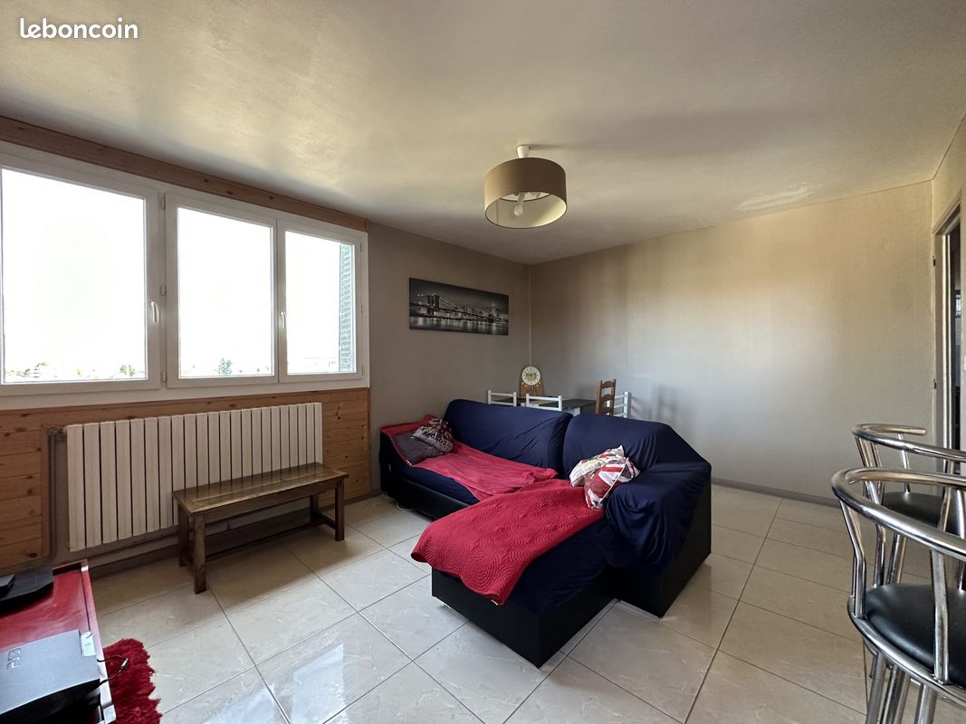 Appartement 2 pièces 49 m² · à Issoire · 48,9 m² · 550 €/mois