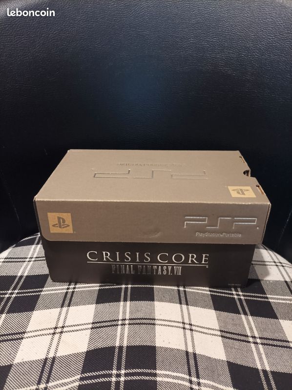 SONY PSP CONSOLE Final Fantasy VII 7 Crisis Core Limited Edition Bundle In Box EUR 262,77 - FR