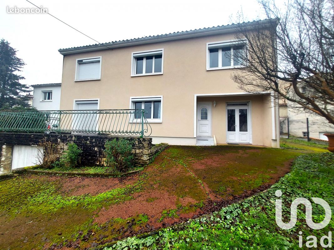 Maison de ville 6 pièces 130 m² - Ruelle-sur-Touvre 16600 (image principale 0)