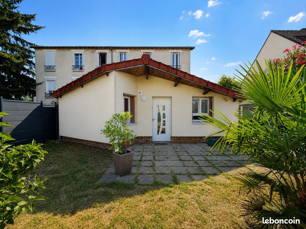 Maison 4 pièces 79 m² · à Livry-Gargan · 79 m² · 240 000 €
