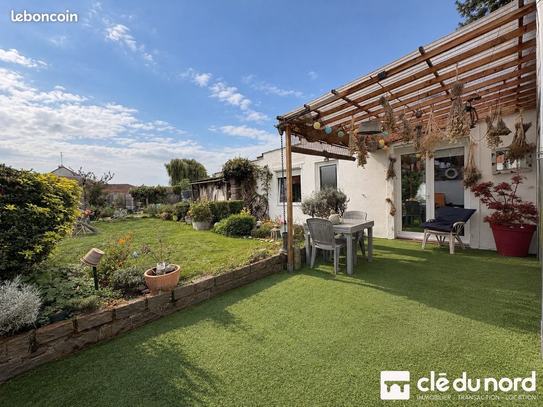 Maison 4 pièces 92 m² · à Neuville-en-Ferrain · 92 m² · 260 000 €
