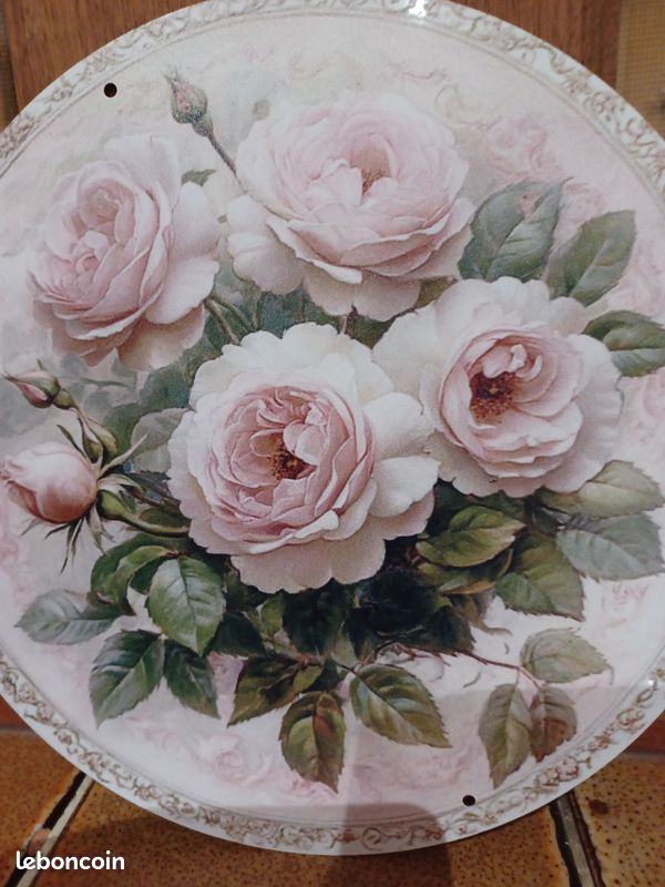 Plaque métallique ronde " roses " NEUVE (image 1)