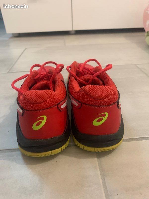 Chaussure asics de handball 38 (image 3)
