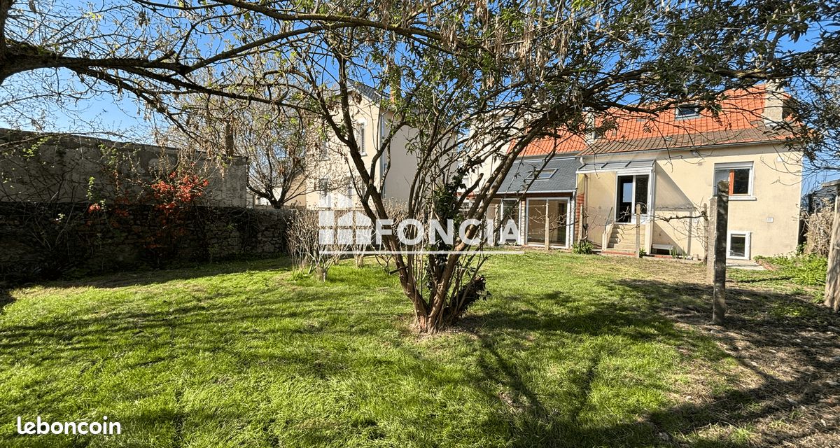 Maison 3 pièces 80 m² · à Sablé-sur-Sarthe · 80 m² · 99 000 €