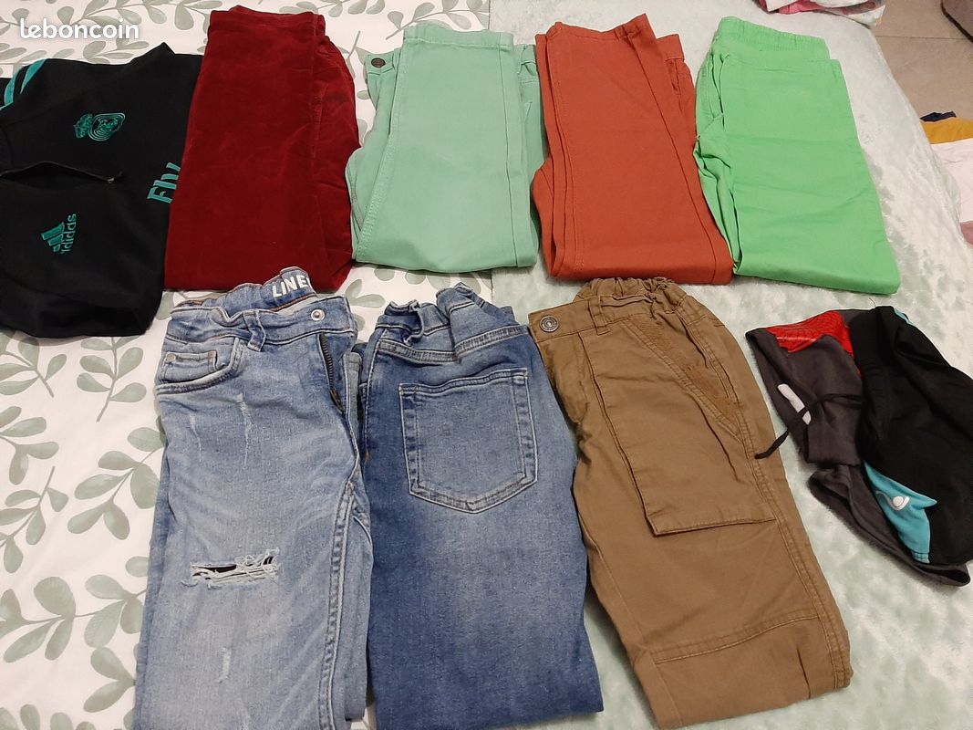 Lot pantalons garçon 7/8 ans (image 1)