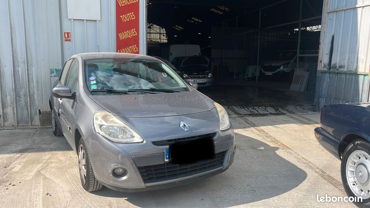 Renault Clio III GPL 1,2i 75cv 74000km (image 2)