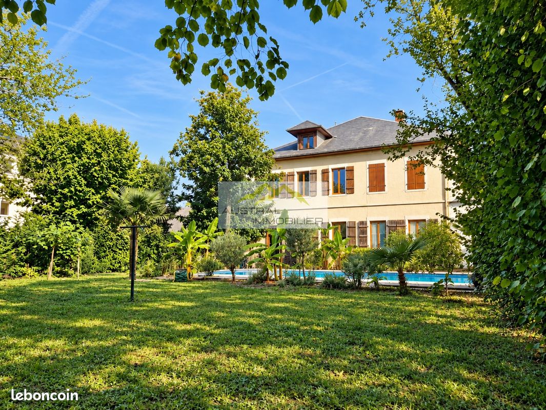Maison 9 pièces 166 m² · à Entrelacs · 166 m² · 495 000 €