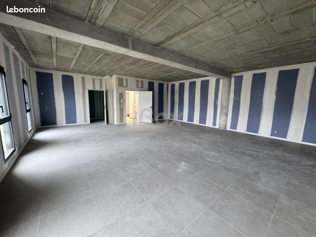 Bureaux 70 m² (image 1)