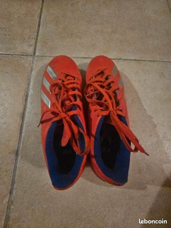 Crampons adidas taille 40 en très bon état (image 3)