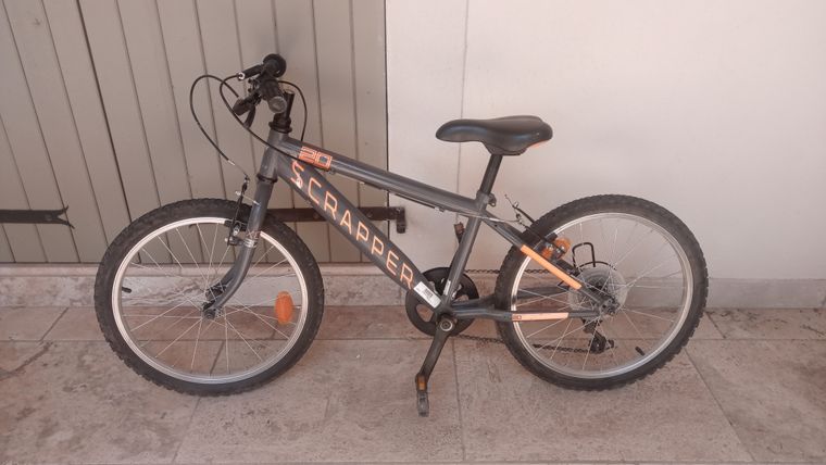 ② Vélo VTT NEUF garçon 6 à 9 ans noir-orange — Vélos