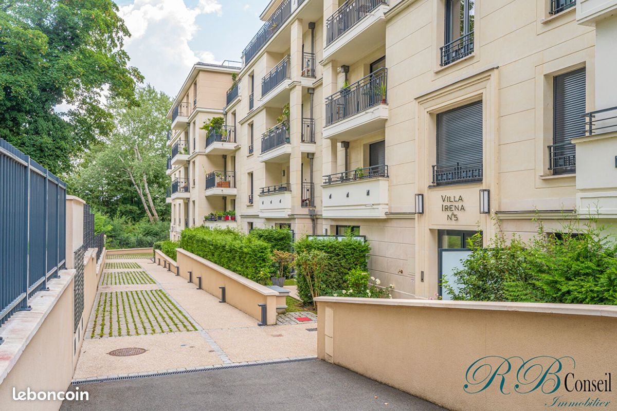 Appartement 3 pièces 58 m² · à Châtenay-Malabry · 58 m² · 370 000 €