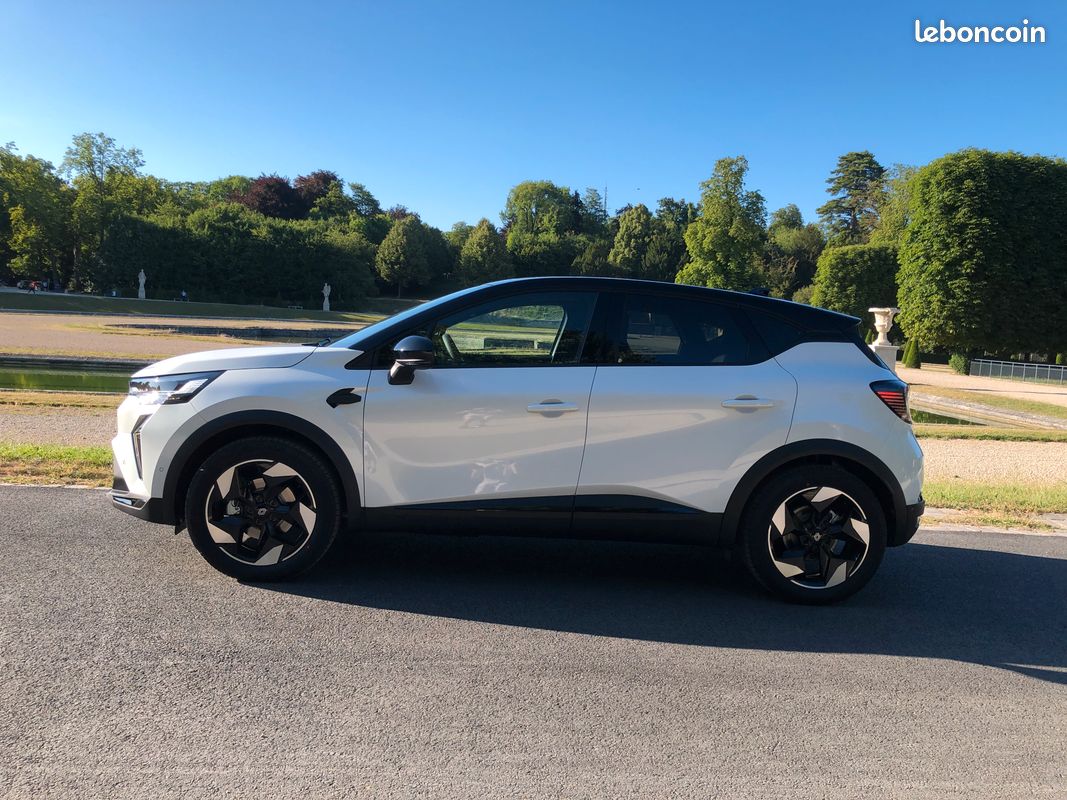 Collaborateur Retraité Renault vend Nouveau CAPTUR TECHNO E-TECH FULL HYBRID 160 CV (image 10)