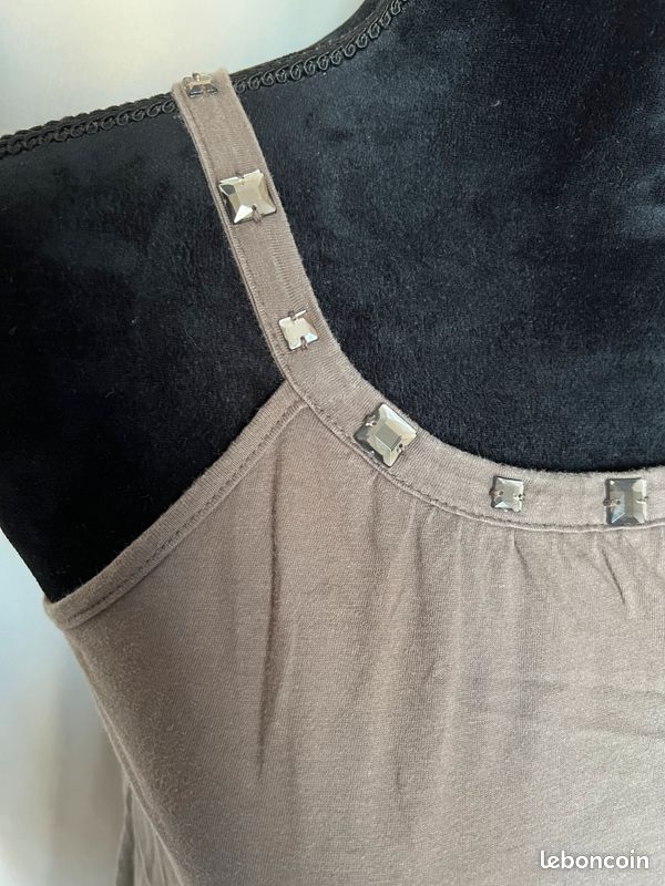 Débardeur couleur marron/taupe, strass, taille 1, marque Camaïeu (image 5)